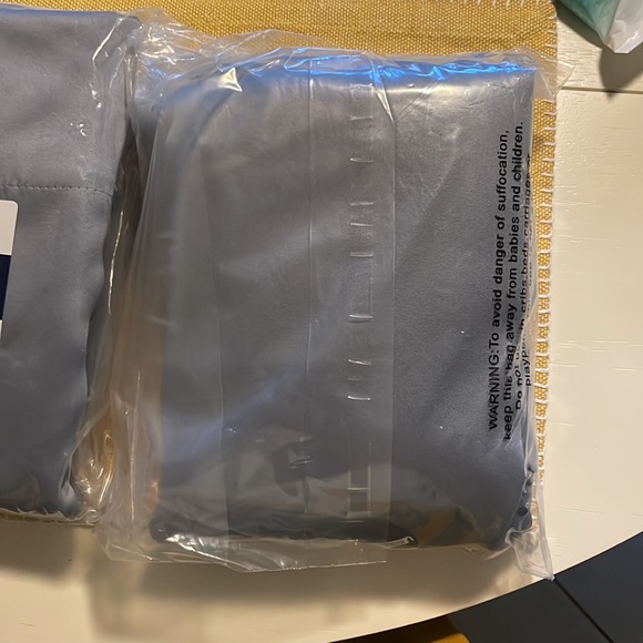 Sun zero 2 gray panels, each panel 52 x 63” - Picture 3 of 4